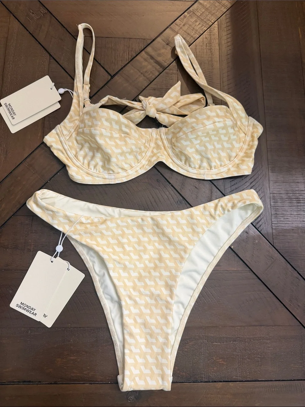 NWT Monday Swimwear Bikini Set Sorrento Top Tamarama Bottom Ivory Geo size M
